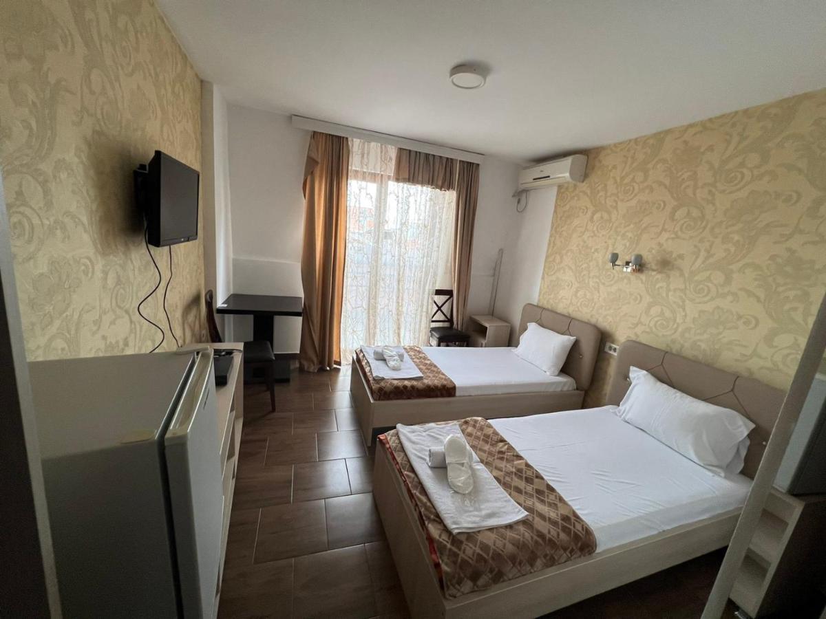 Hotel Ultra Star Skopje Exterior foto